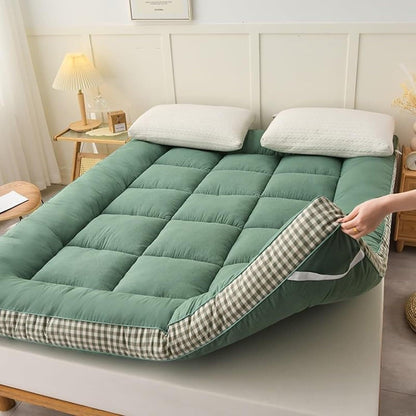Portable Japanese Foldable Mattress 🛏️🌀 Space-Saving Comfort